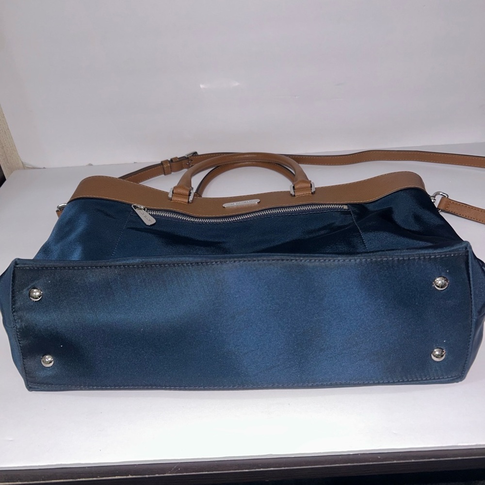 Michael Korz Colgate East West Tote in Navy Blue - Picture 6 of 10